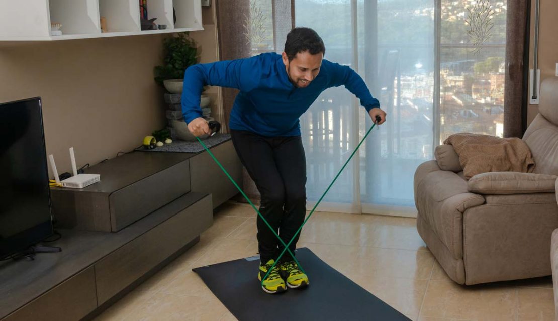 reverse fly with resistance band